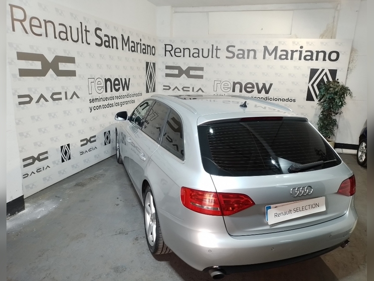 Audi A4 Basis Quattro foto 5
