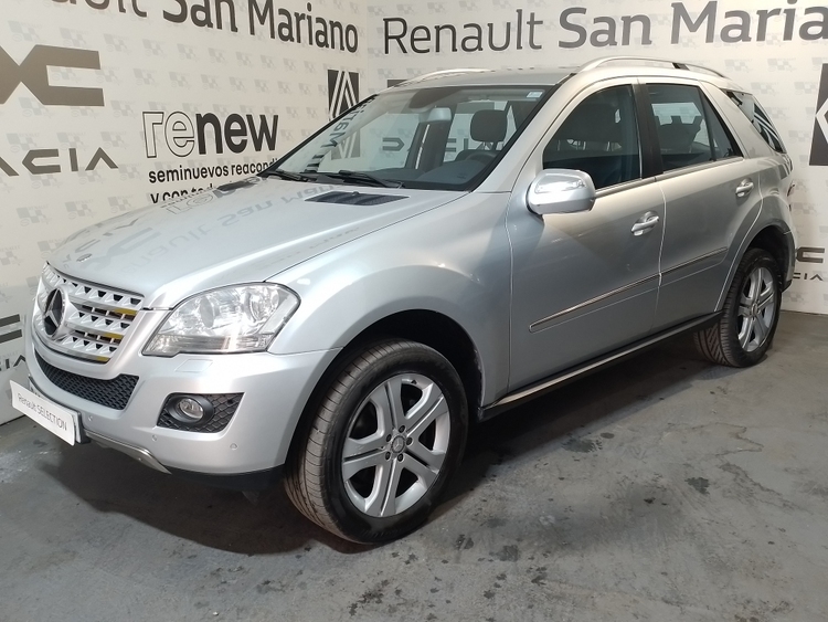 Mercedes-Benz Clase M ML 320 CDI (164.122) foto 2