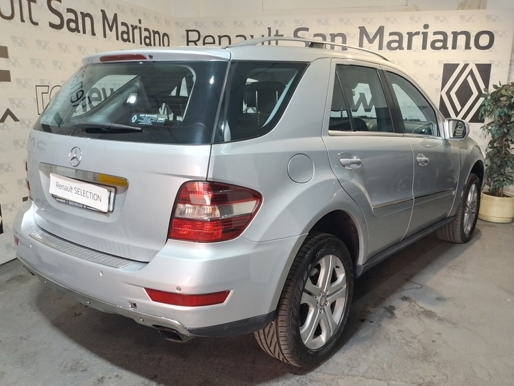 Mercedes-Benz Clase M ML 320 CDI (164.122) foto 4