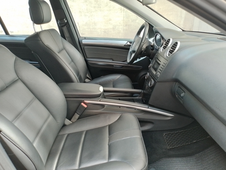 Mercedes-Benz Clase M ML 320 CDI (164.122) foto 7