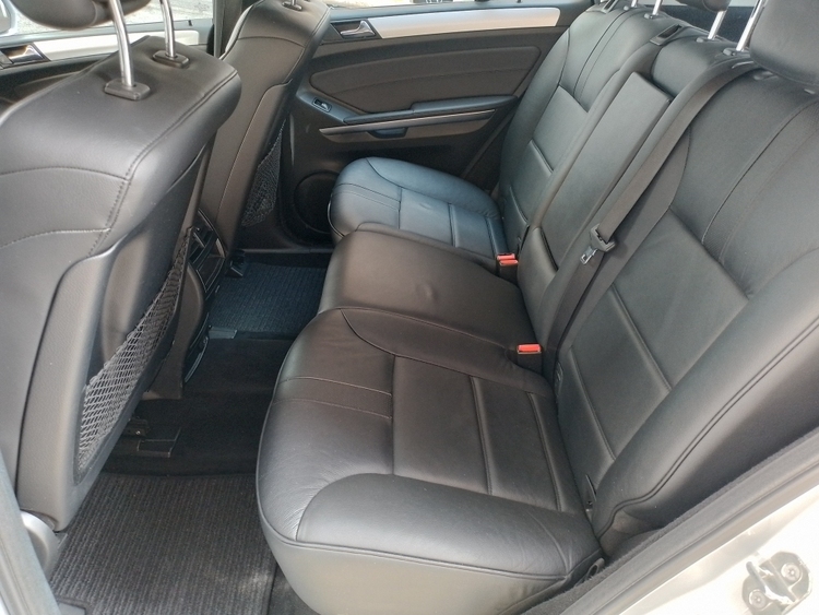 Mercedes-Benz Clase M ML 320 CDI (164.122) foto 9