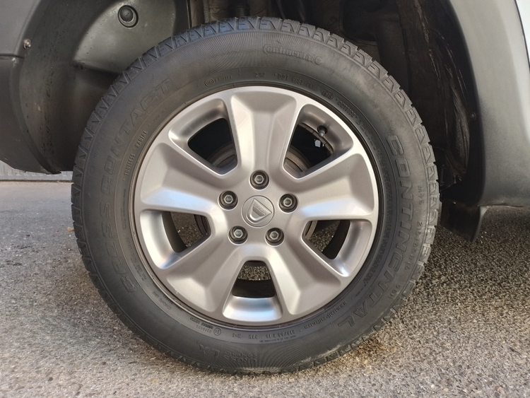 Dacia Duster Laureate 4x4 foto 15