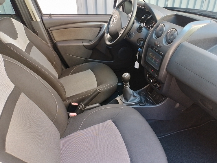 Dacia Duster Laureate 4x4 foto 7