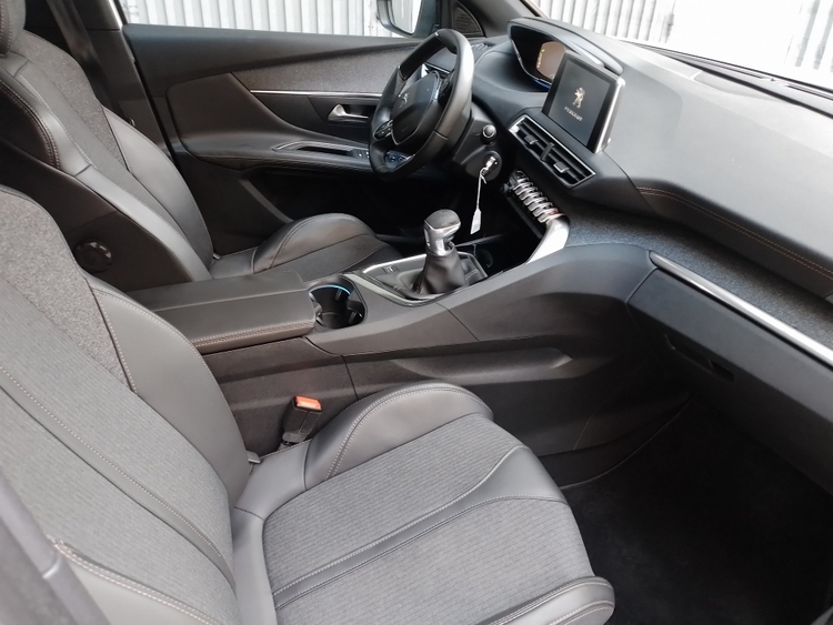 Peugeot 3008 GT Line foto 7