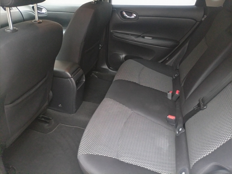 Nissan Pulsar Acenta foto 9