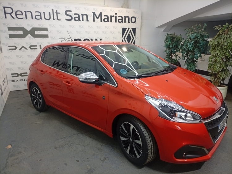 Peugeot 208 Peugeot 208 1.2 PureTech 110 Tech Edition foto 3