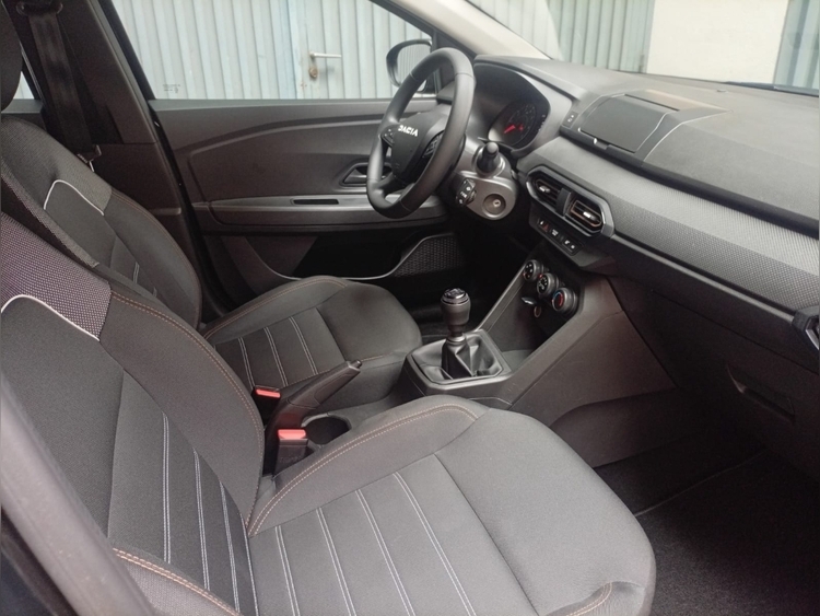 Dacia Sandero Stepway Essential foto 9