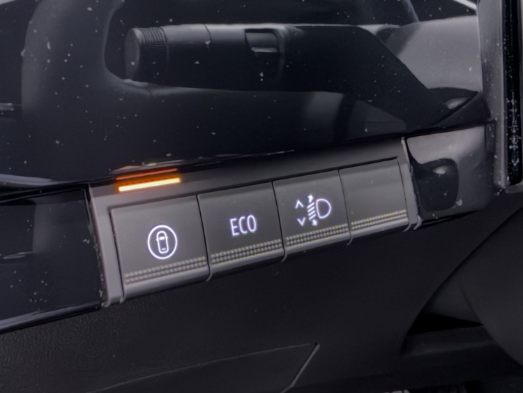 Renault Clio VI 160 E-Tech Full Hybrid Evolution foto 30