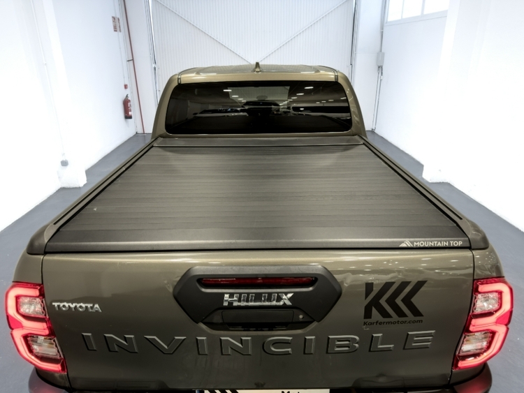 Toyota Hilux Doble Cabina Invincible 4x4 foto 31