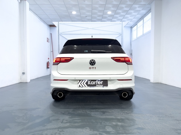 Volkswagen Golf VIII GTI foto 7