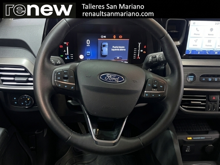 Ford Tourneo Courier Titanium foto 17
