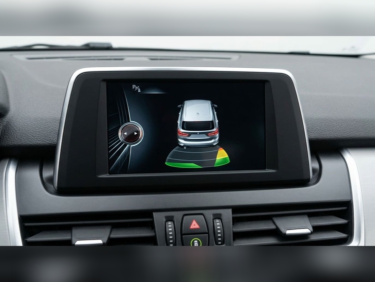 BMW Serie 2 216 d Advantage foto 24