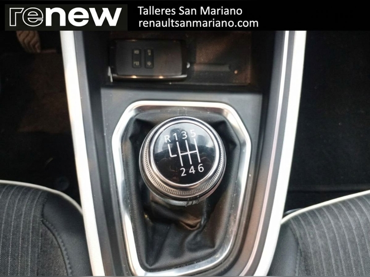 Renault Clio Techno foto 21